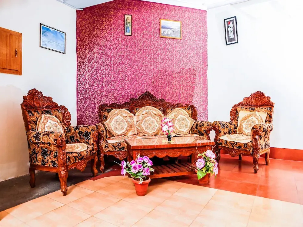 OYO 14082 Hotel Himalayan Stays