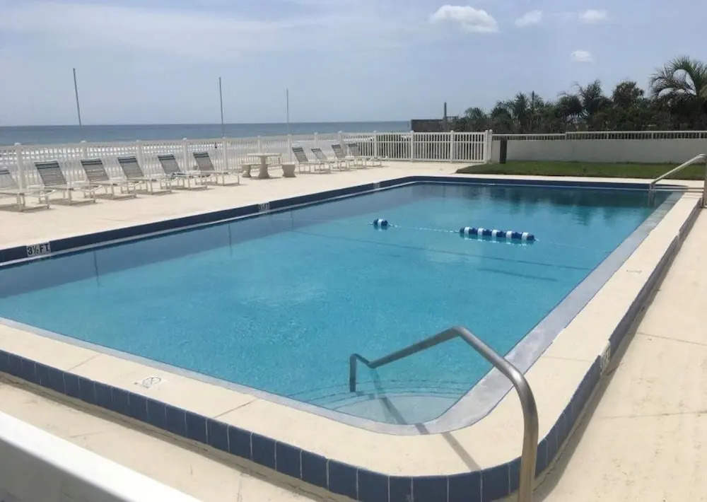Oceanside Village C1 - 2 Br Townhouse
