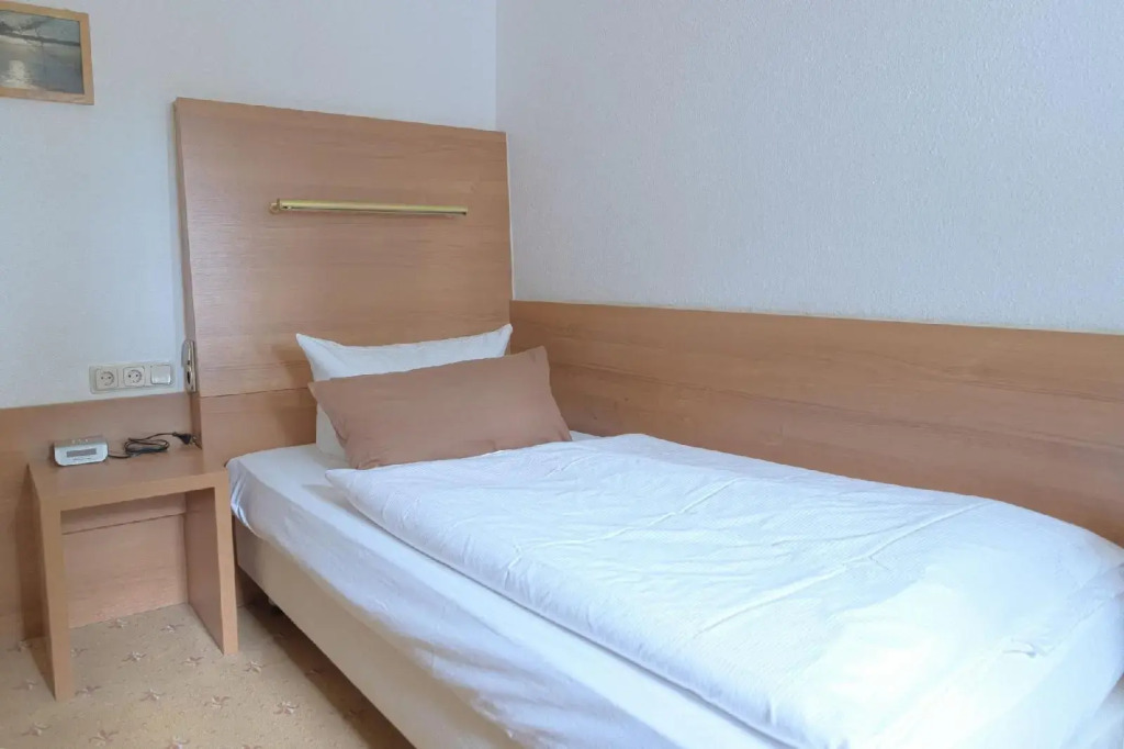 Hotel Schöne Aussicht, Stilvoll modern, direkt am Rüstersieler Hafen