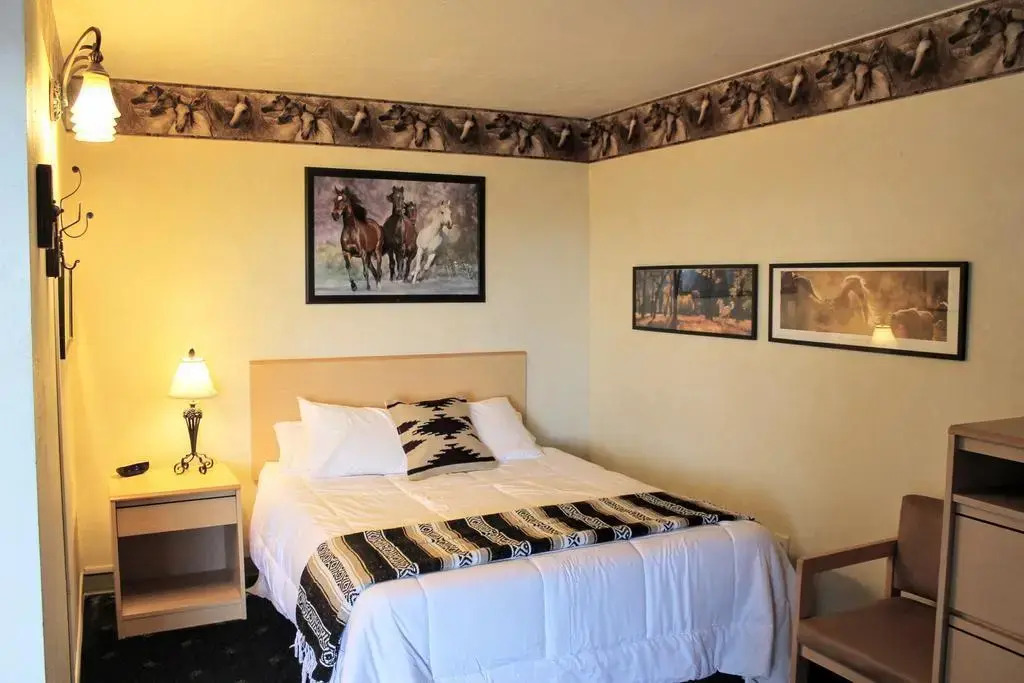 The Riverside Ranch RV Park, Motel & Campground