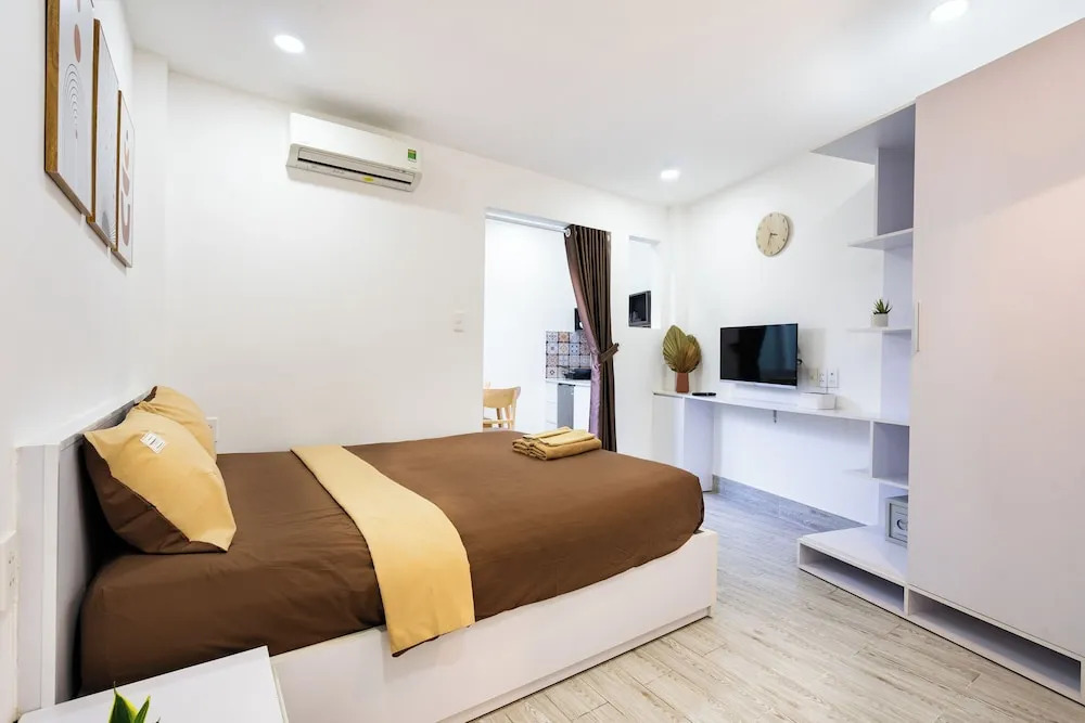 Ekomo Home 102 - Central Saigon