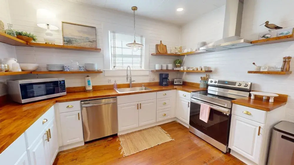 16 6th Avenue by Tybee Vacation Rentals