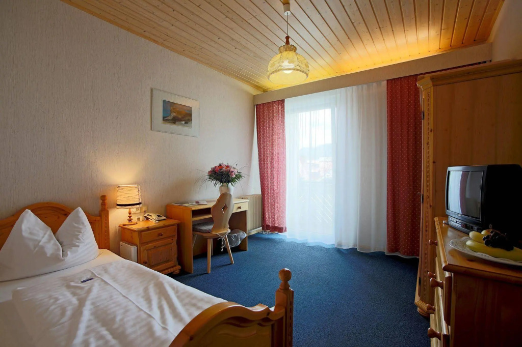 AKTIVHOTEL Weisser Hirsch