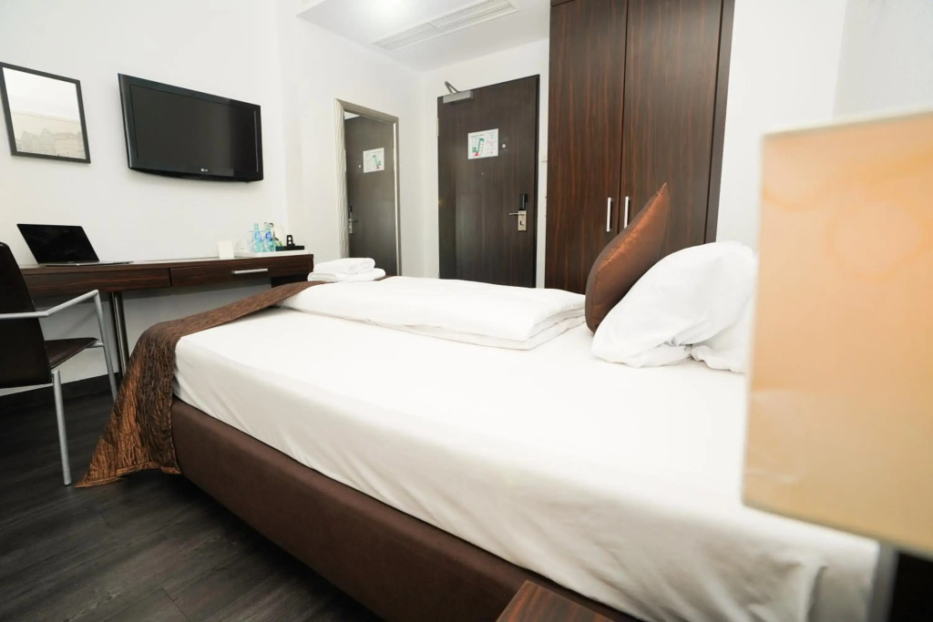 The Atrium Hotel