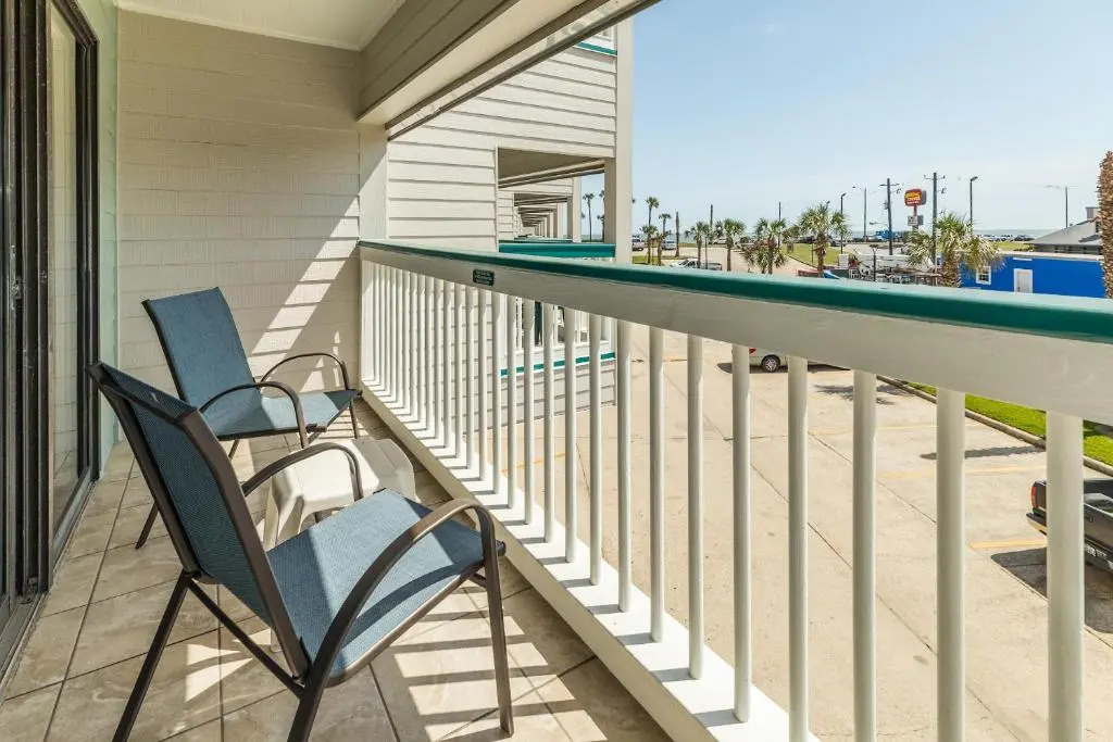 Casa del Mar by Ryson Vacation Rentals