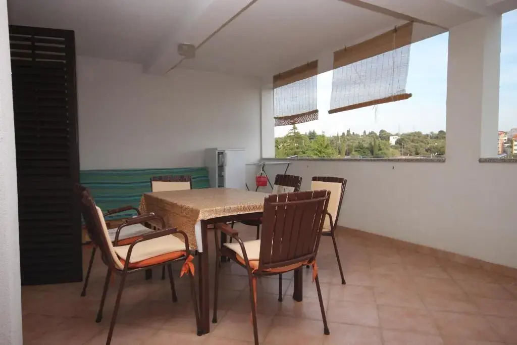 Apartments with WiFi Vrsar, Porec - 7044