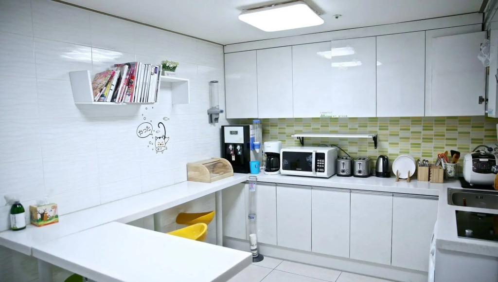 Tomo Residence