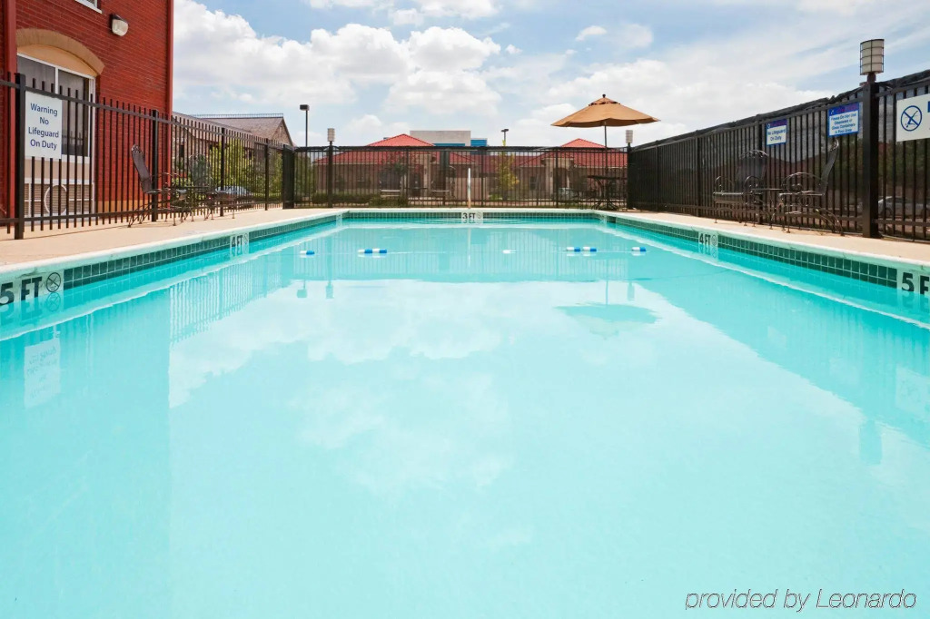 Holiday Inn Express Hotel & Suites Plano West - Frisco by IHG