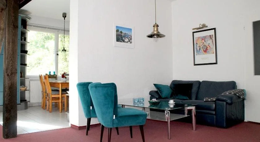 Strandvilla Hubertus Boltenhagen - Ferienwohnungen Apartment mit Parkplatz WLAN Küche Garten Grillplatz Waldbaden