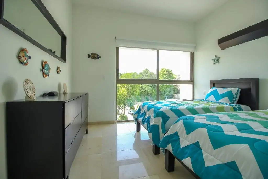 Exceptional 2Story Penthouse with Hot Tub and Rooftop Terrace in Bahia Principe