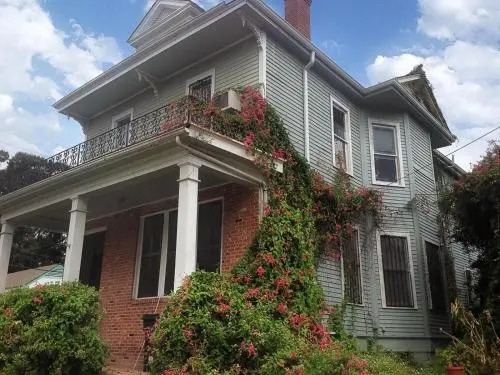 Evangeline Art House