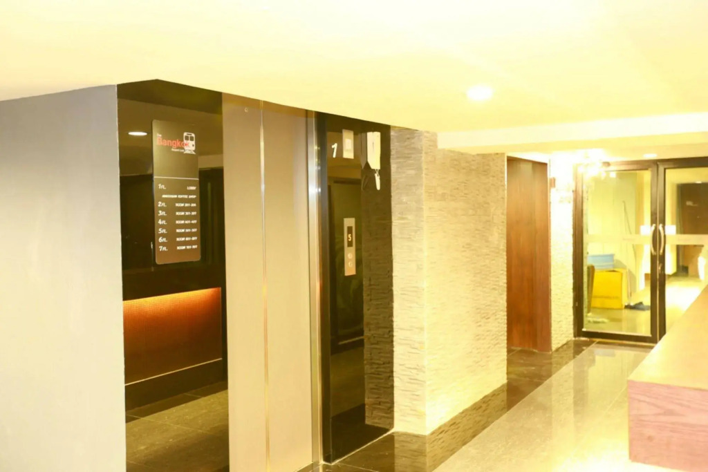 Collection O The Bangkok Airport Link Suite