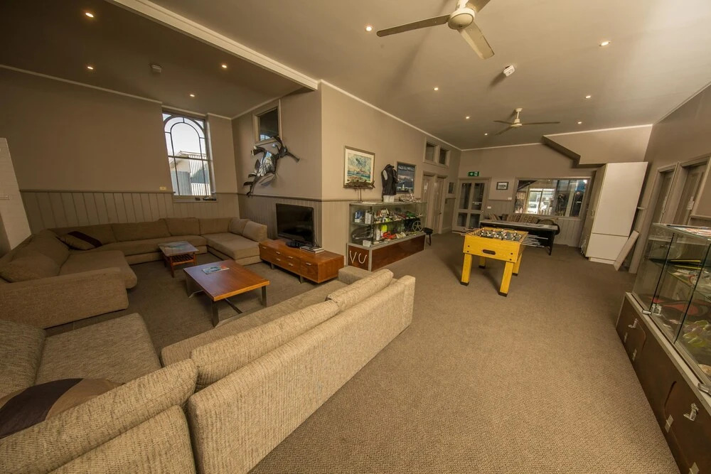 Cobb & Co Lodge
