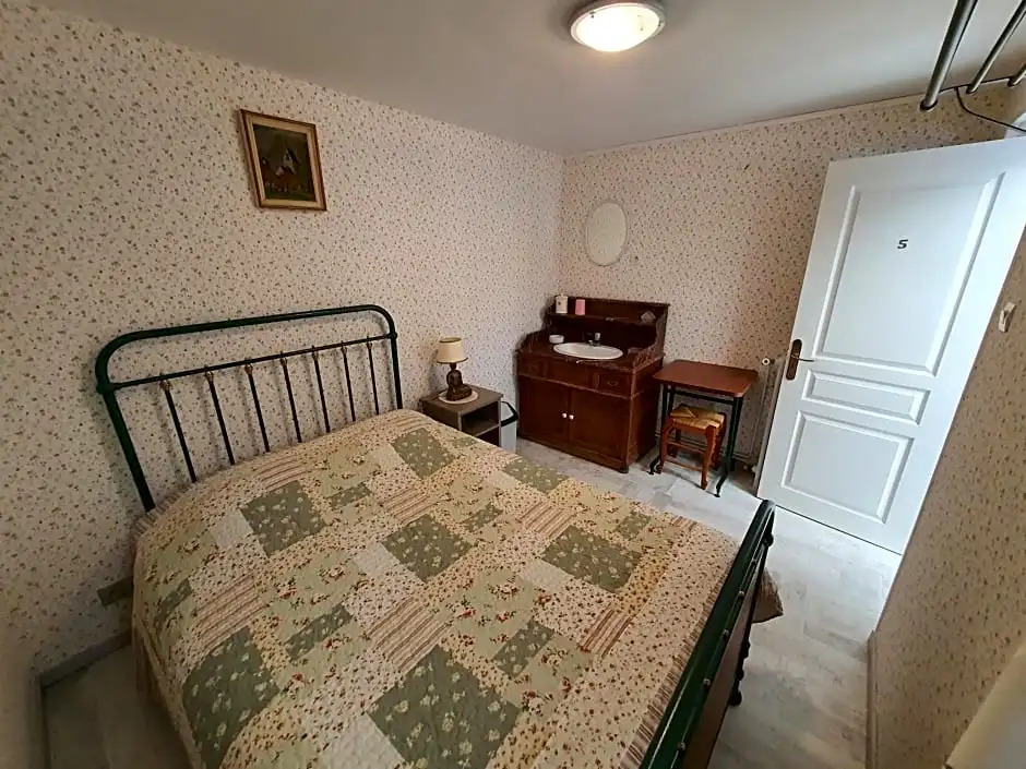 Chez Monique