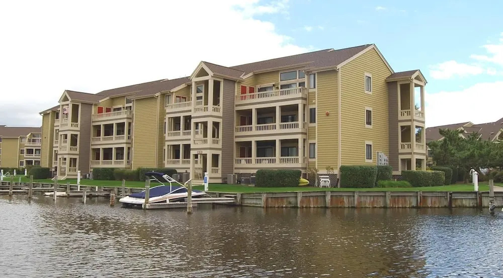 Seascape-heron Harbour 206-10 2 Bedroom Condo by RedAwning