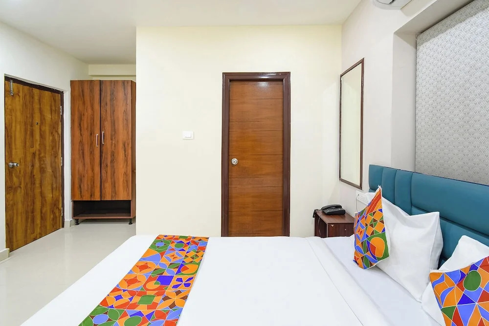 Fabhotel The Cb Grand