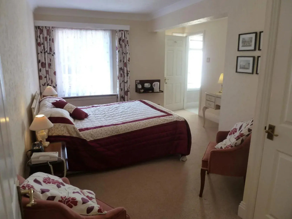 Tyrrells Ford Hotel