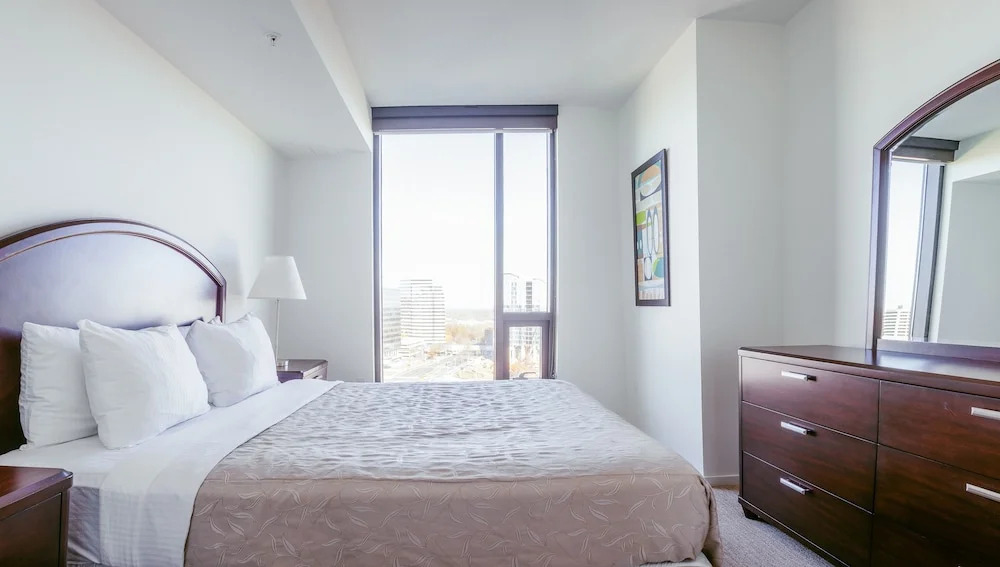 BridgeStreet at Vita Luxury Apartments