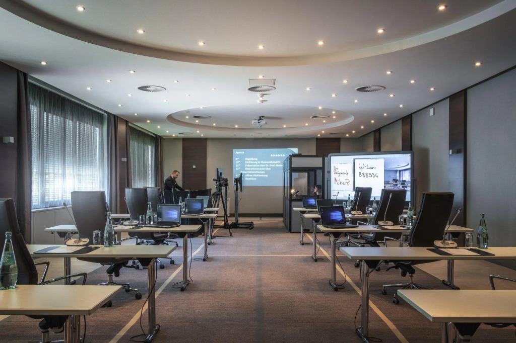 Holiday Inn Barcelona - Sant Cugat by IHG