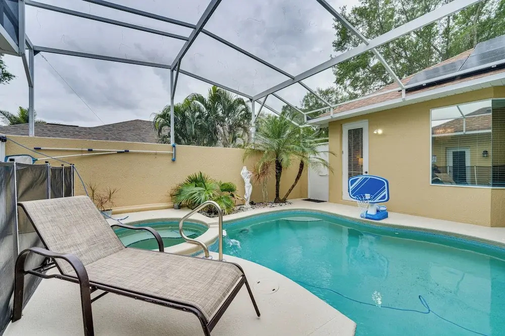 Game Room, Pool & Spa: Disney Area Getaway!