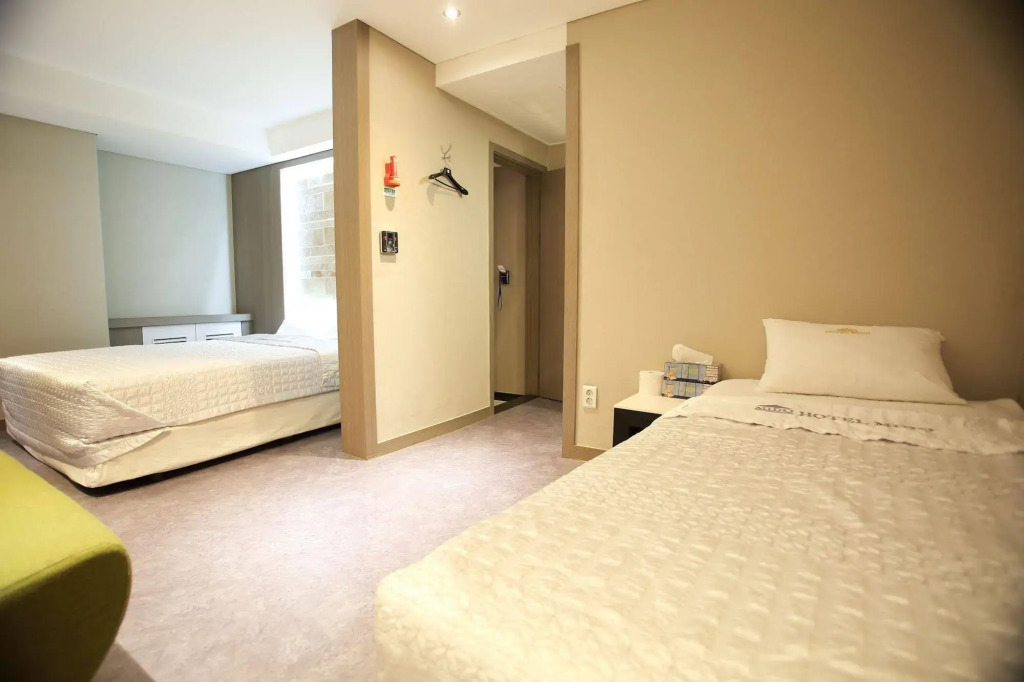Hotel MIDO Myeongdong