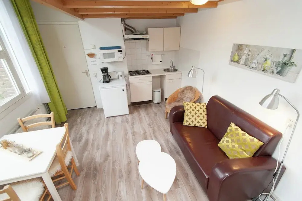 Apartment in Bergen aan Zee near the Beach