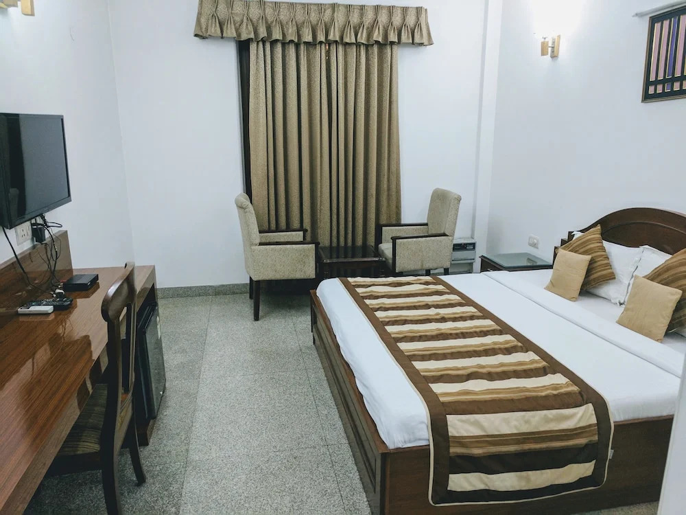 Hotel Exotica Leisure Valley, Gurgaon