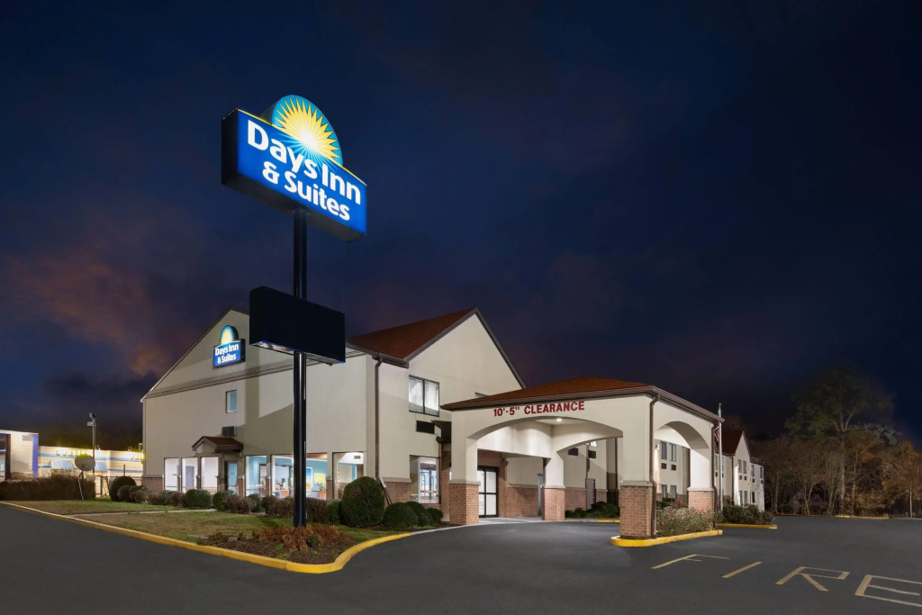 Days Inn & Suites by Wyndham Seaford