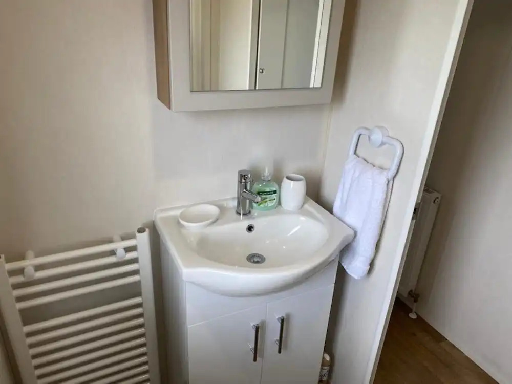 Cozy 2 Bedroom Lodge in Sandown, Isle of Wight