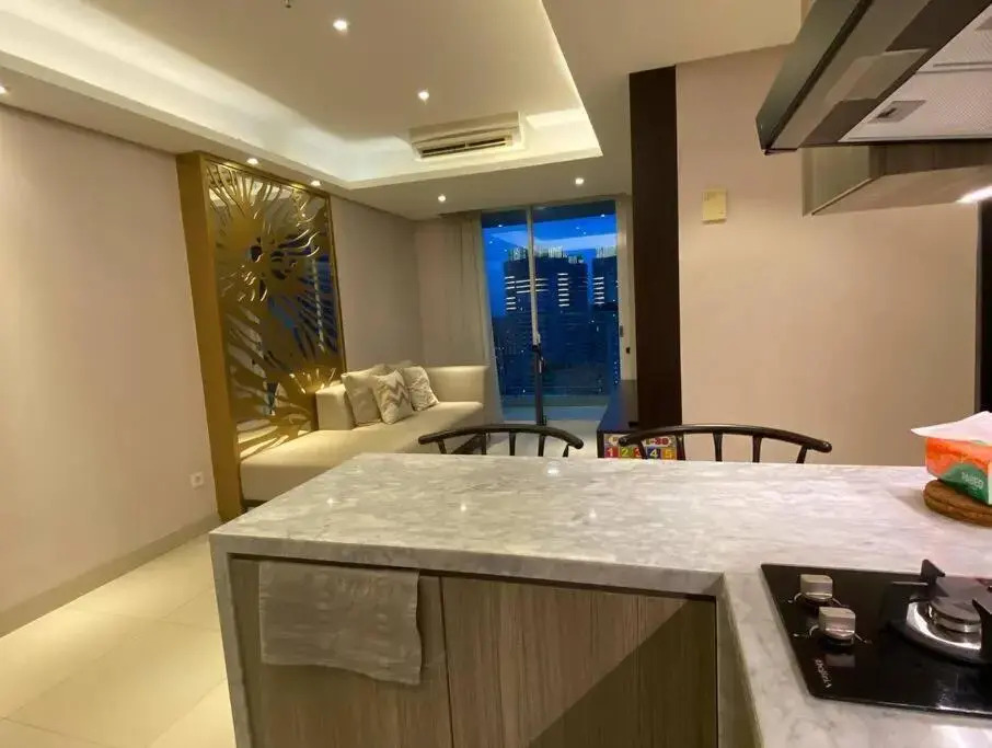 3BR apt Springhill Terrace, golf view