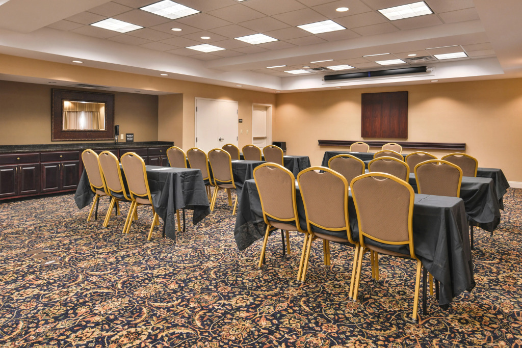 Hampton Inn Jackson-College Avenue