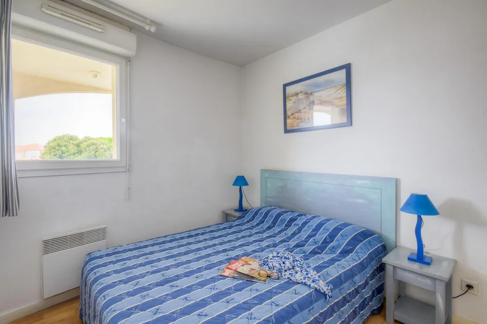 Family Apartment Near Marina