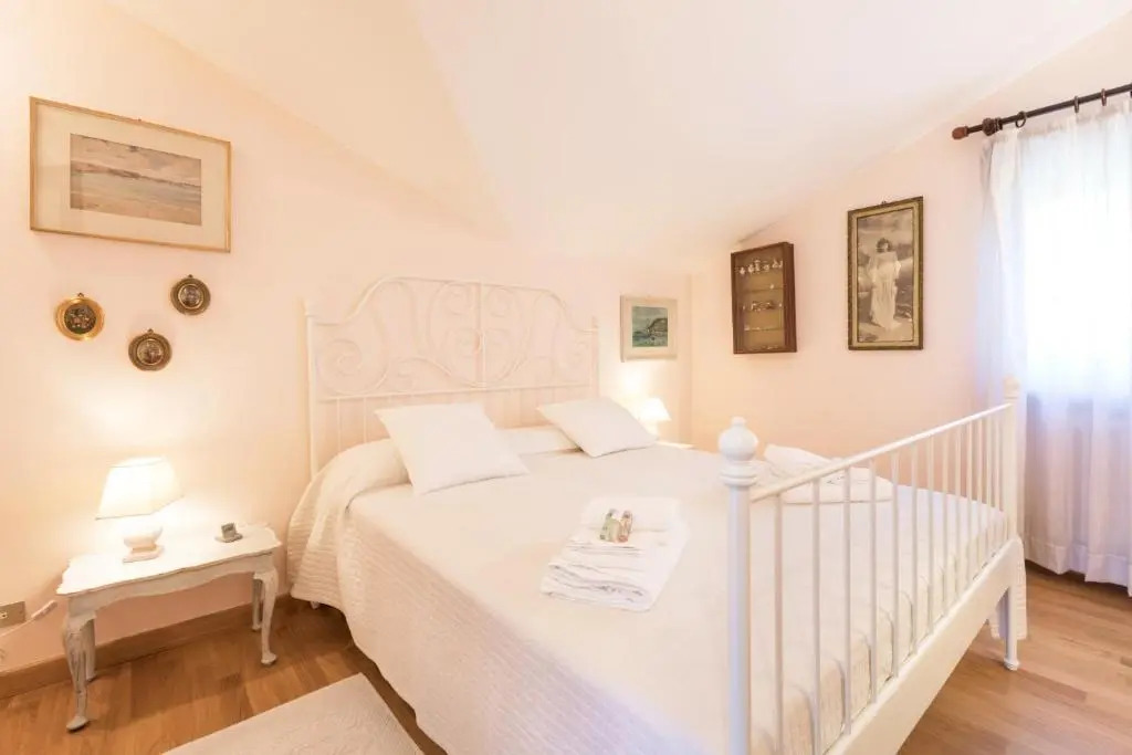 Maison Jaune by Wonderful Italy