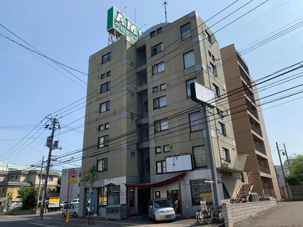 Easy Access to downtown area, Sapporo Dome AMS503