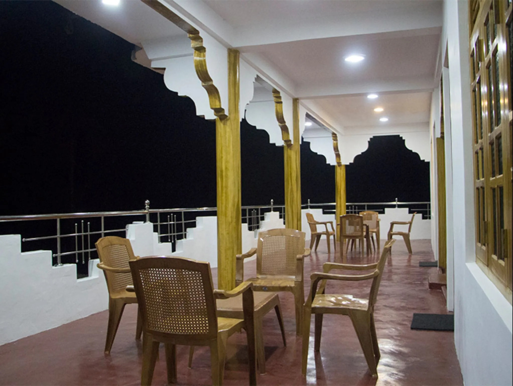 Nilveli star view hotel