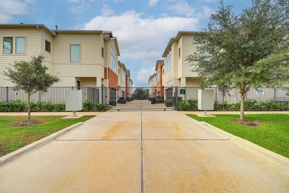 Central Condo: Near NRG Stadium & Houston Zoo!
