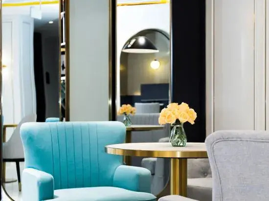 Xana Deluxe Hotel