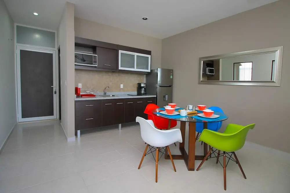 Riviera Towers 2BR & Pool