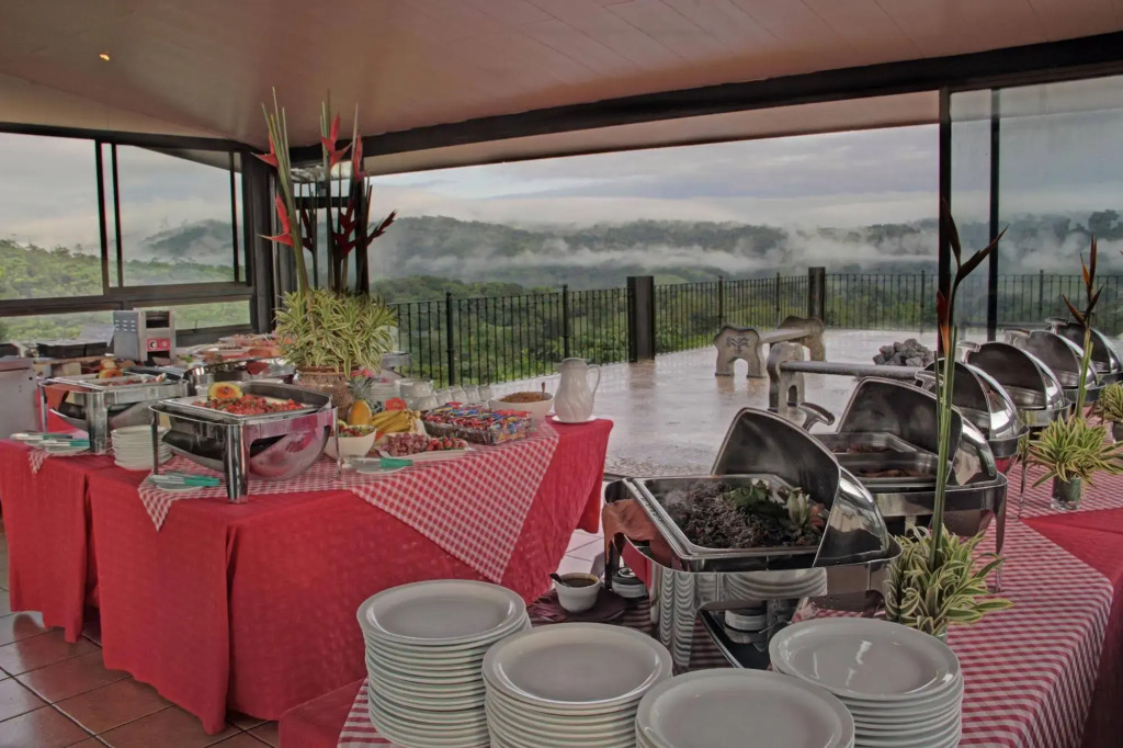Hotel Arenal Kioro Suites & Spa