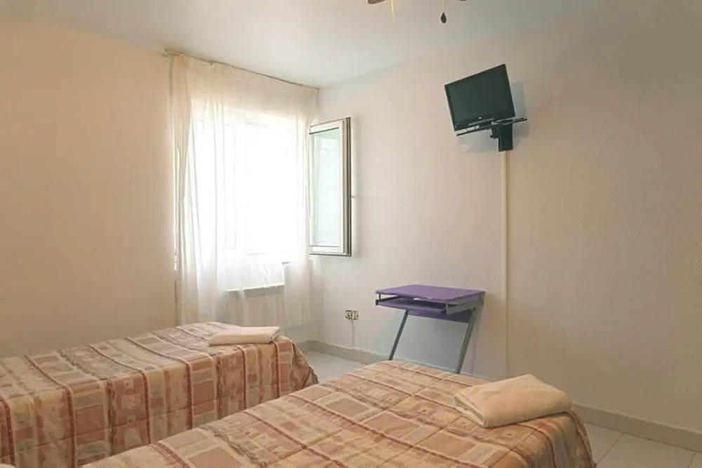 Hostal - Restaurante La Buena Villa