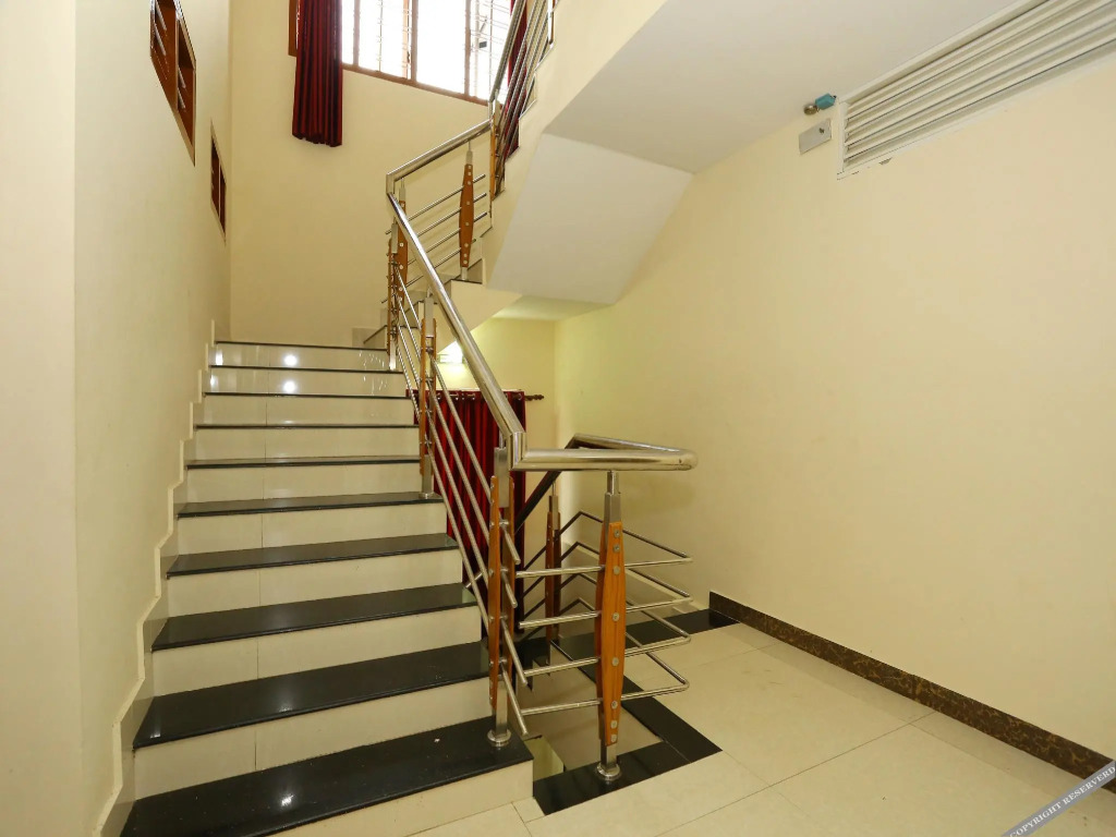 OYO Flagship 5202 Hotel Pearl Malabar