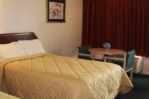 Relax Inn and Suites Hope