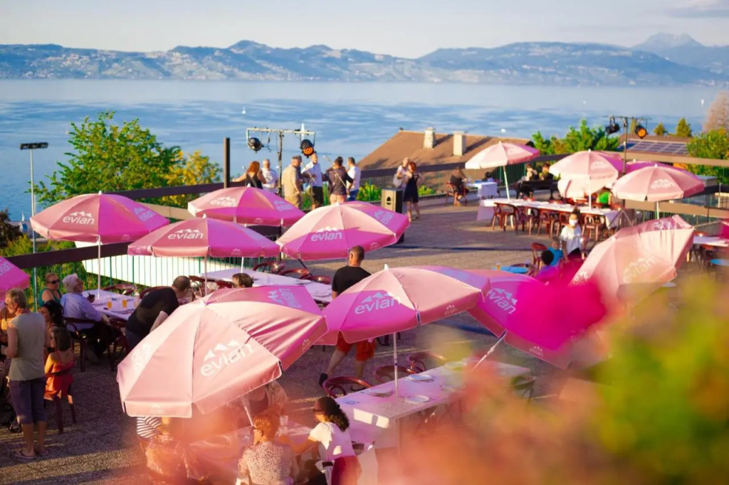 Côté Lac Hostel Evian
