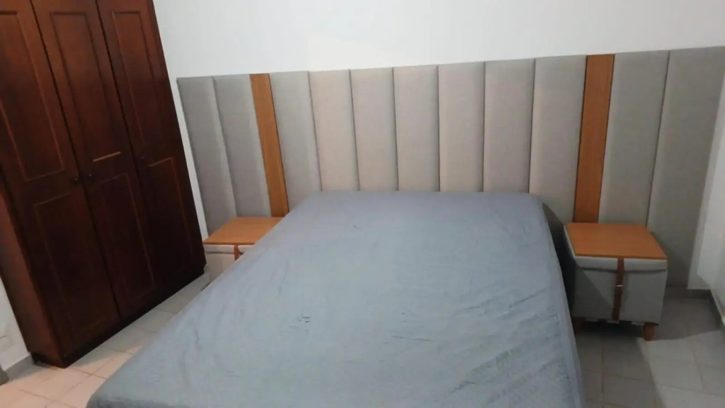 Apartamento na avenida da praia Martim de Sá com vista infinita pro mar em todos os cômodos.No 3o. quiosque próximo a prainha.Sinta-se na praia ouvindo o barulho das ondas e música dos quiosques.Com piscina adulto e infantil.