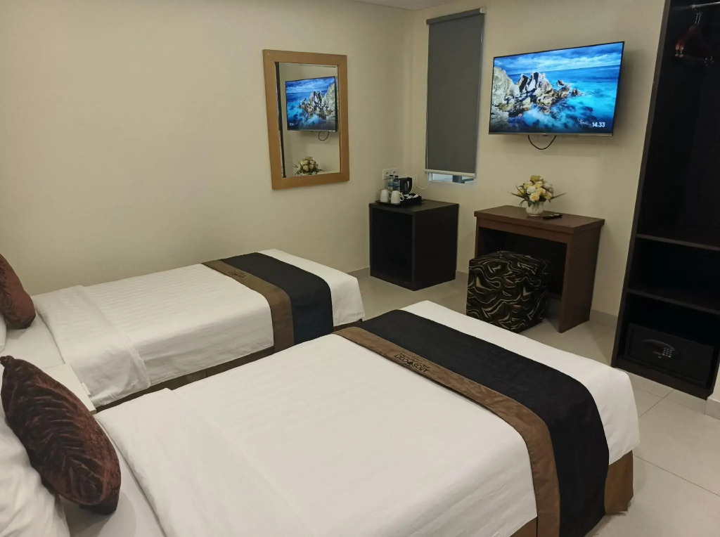 Amos Cozy Hotel & Convention Hall