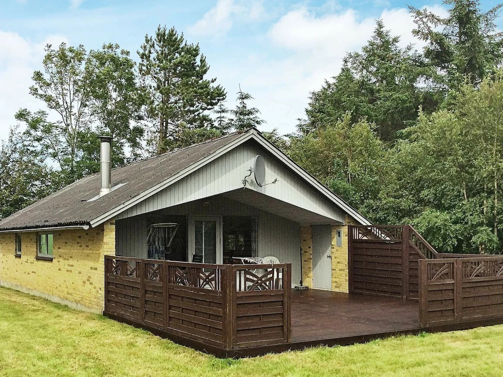 Quaint Holiday Home in Løgstør near Beach