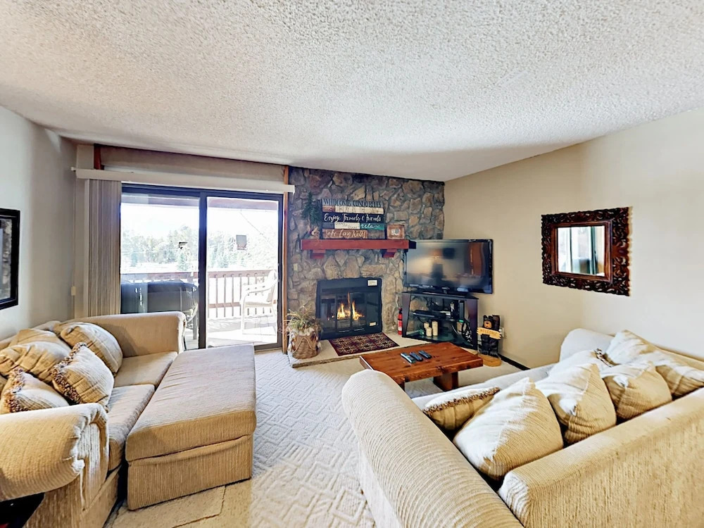 Jabberwocky Condo Unit 303 2 Bedrooms 2 Bathrooms Condo