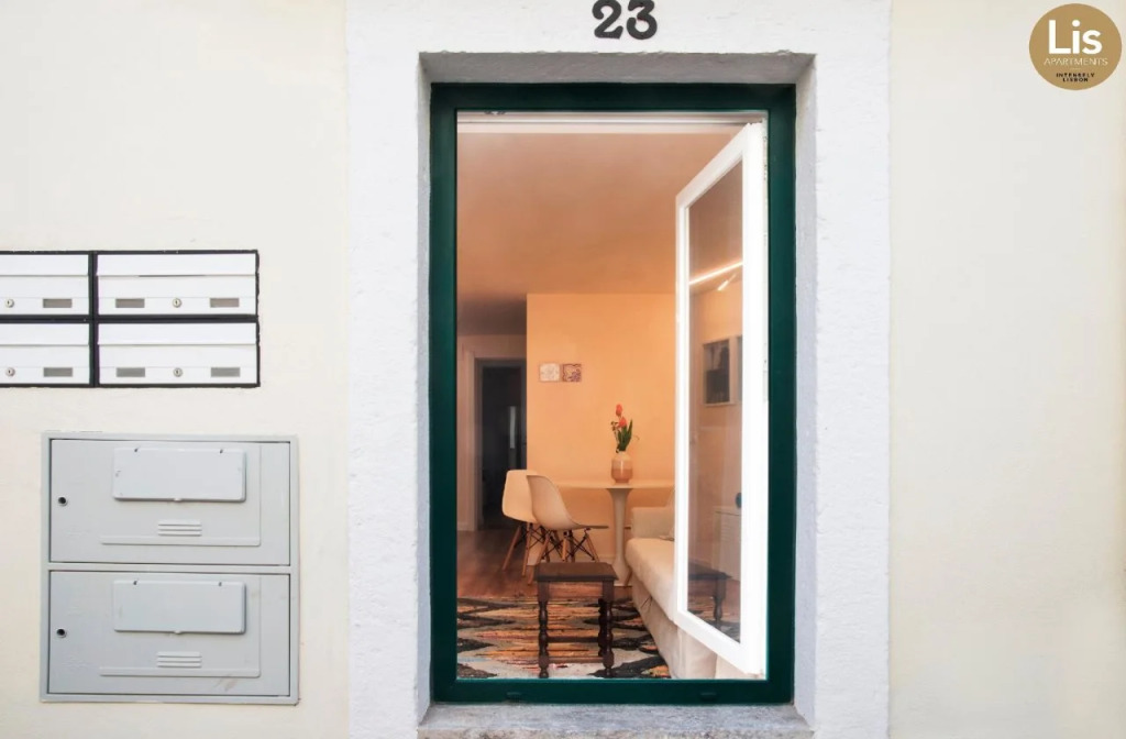 Lis Apartments