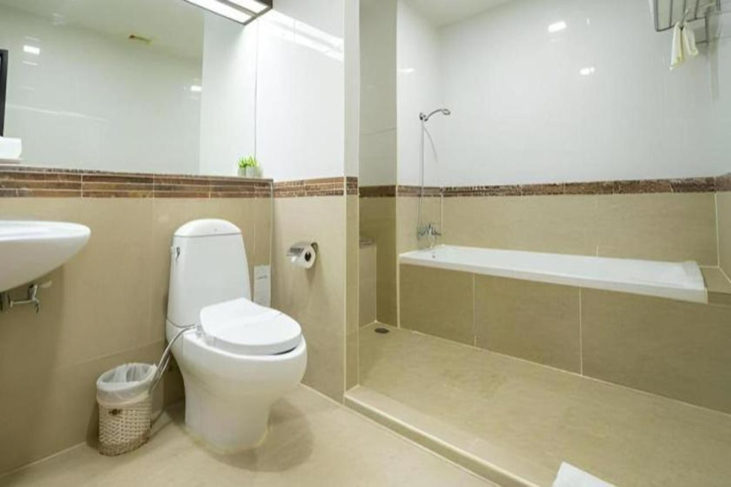 J - Town Serviced Apartments