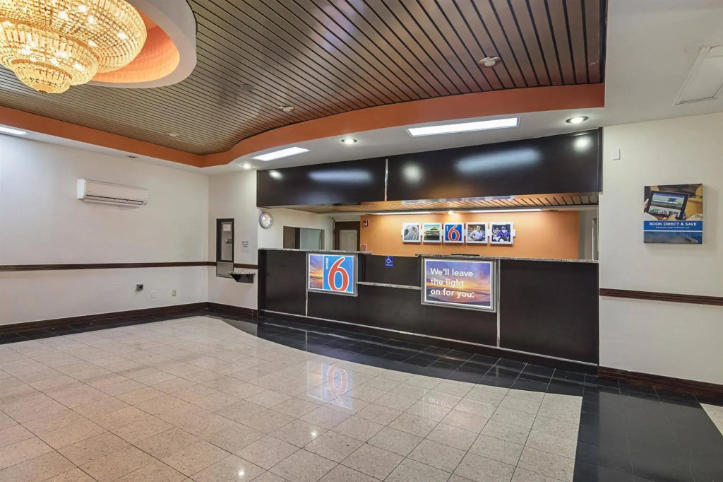 Motel 6-Decatur, GA